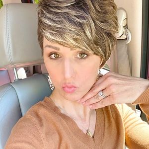 Meet your Posher, Jenn